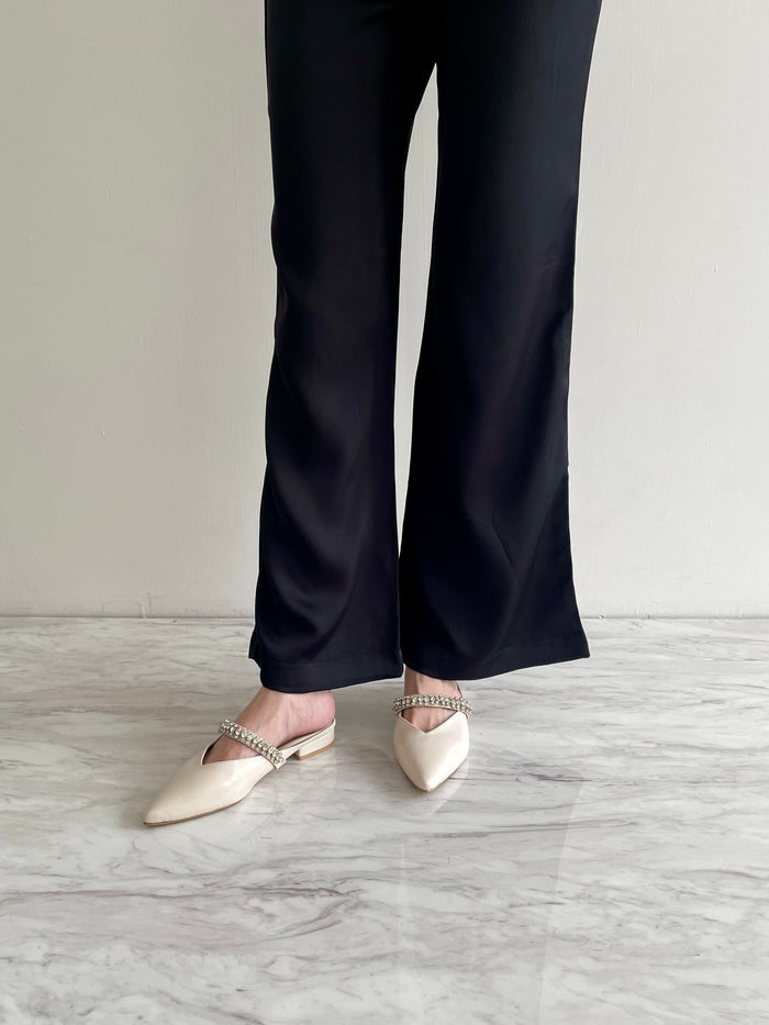 Alice Flats | Ivory
