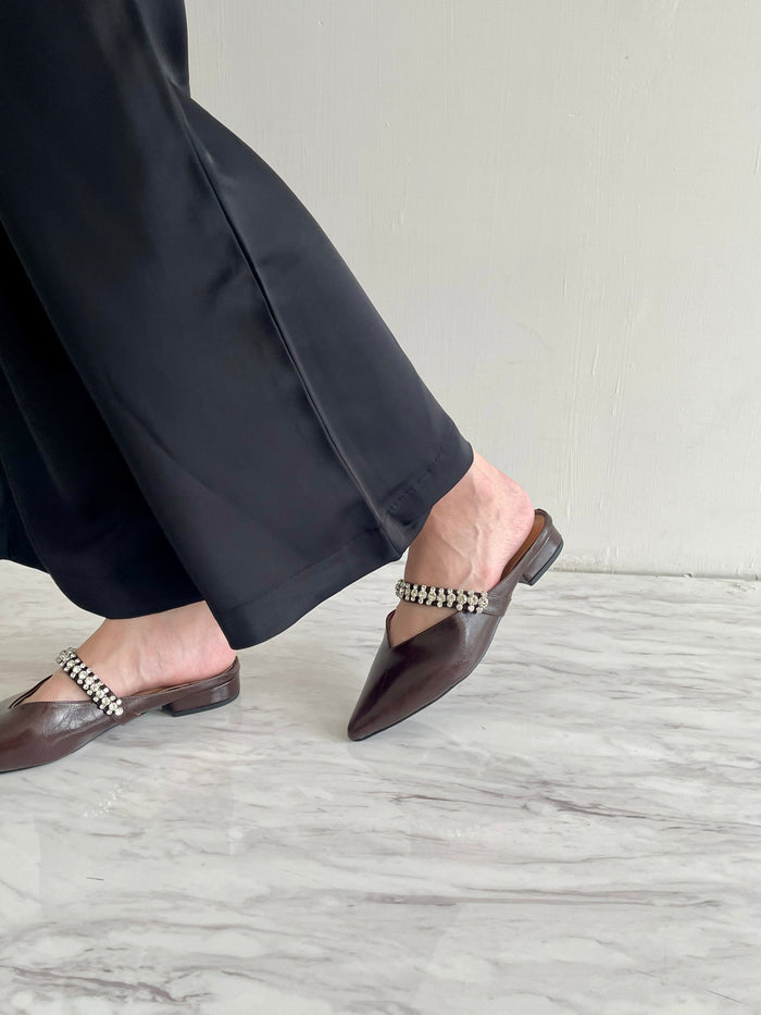 Alice Flats | Brown