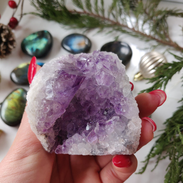 Amethyst Geode Free Form, Cut Base (#5) - Simply Affinity
