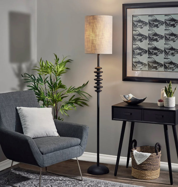 Beatrice Floor Lamp: Product Style View