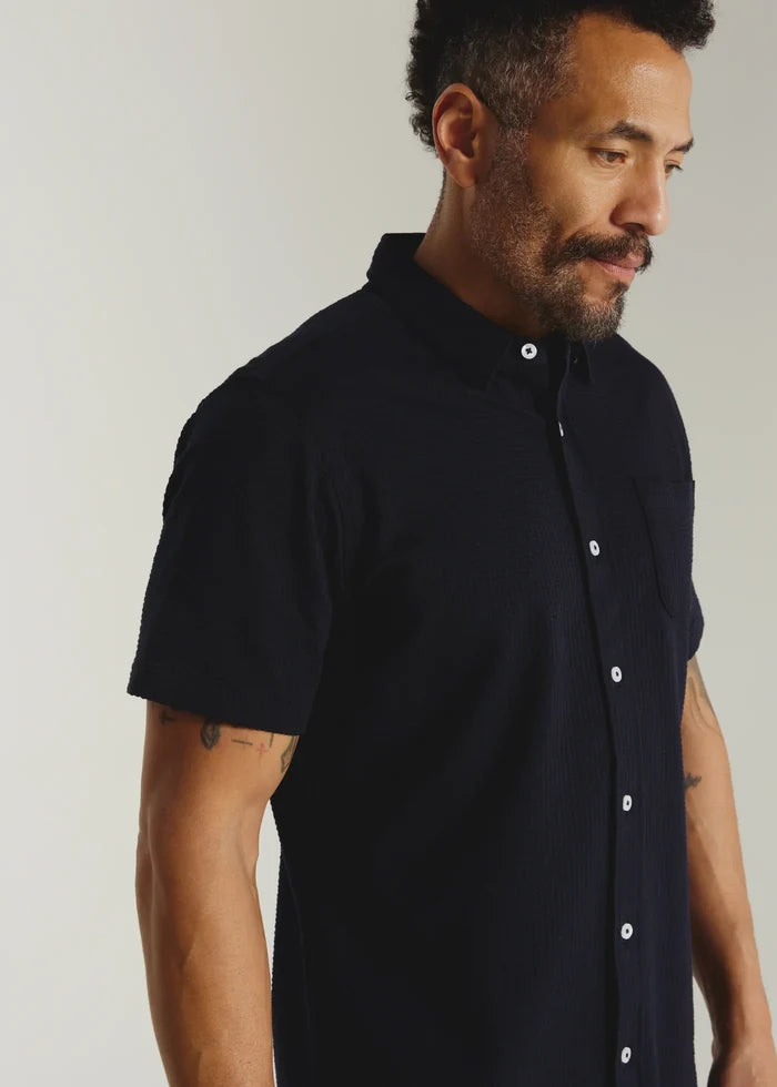 Bennet Seersucker Stretch Short Sleeve Shirt- Navy by 7Diamonds