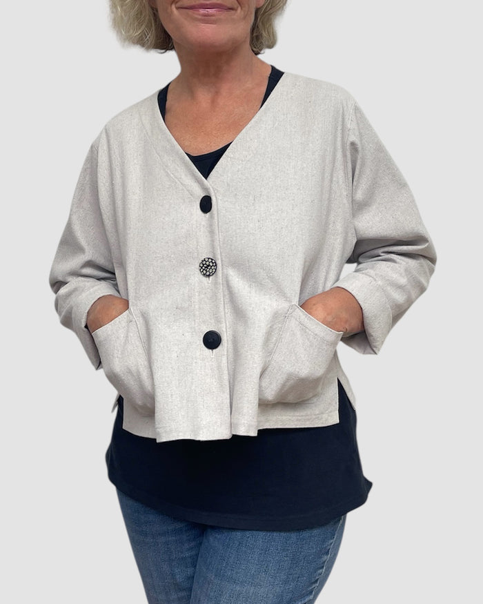 Cotton Canvas Cropped Jacket Vintage Buttons Layering front look