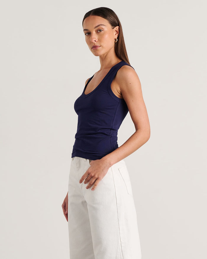 JAG dakota v neck tank navy
