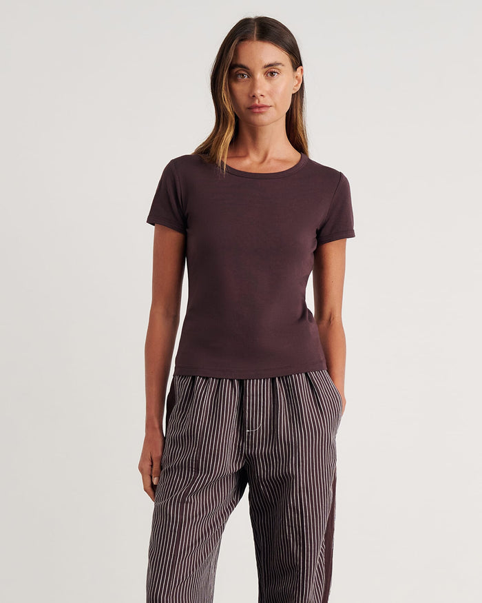 JAG dakotah baby tee darkchocolate