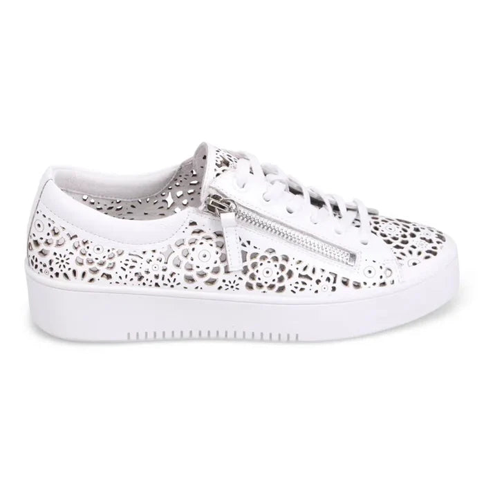 Django & Juliette Leitha Sneaker - White