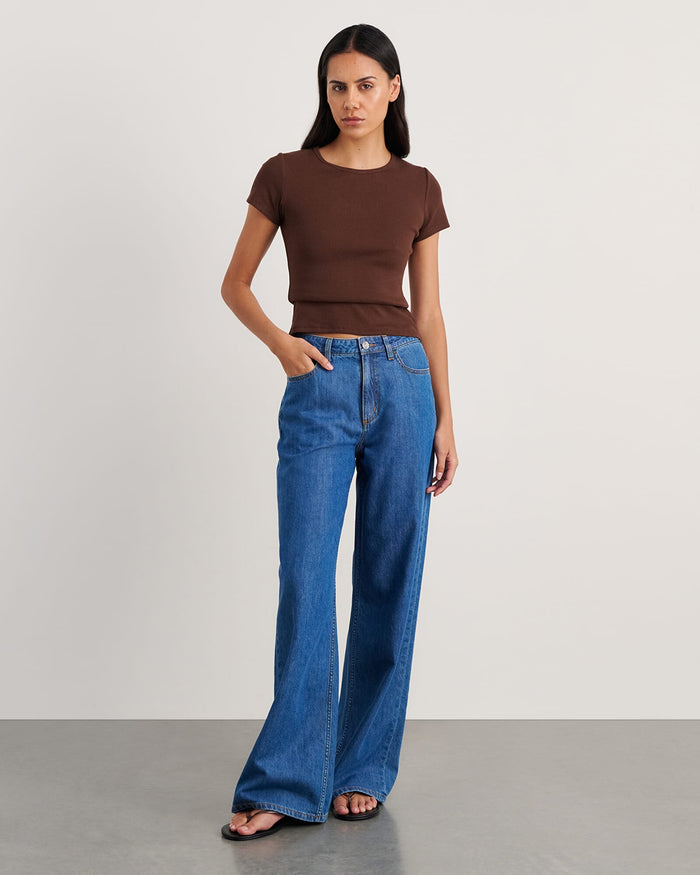 JAG kate baby tee darkchocolate