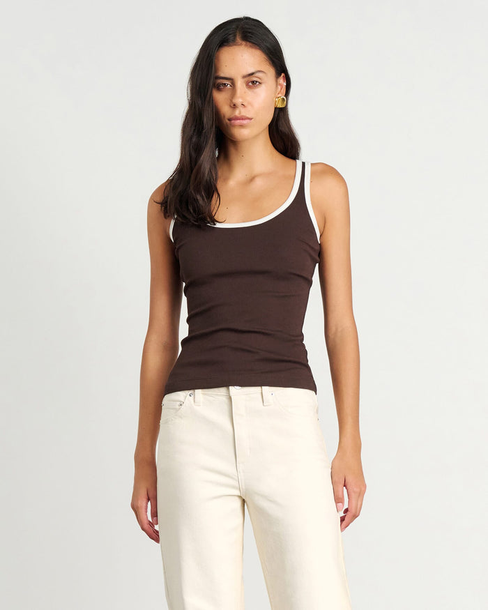 JAG kate contrast scoop tank darkchocolate