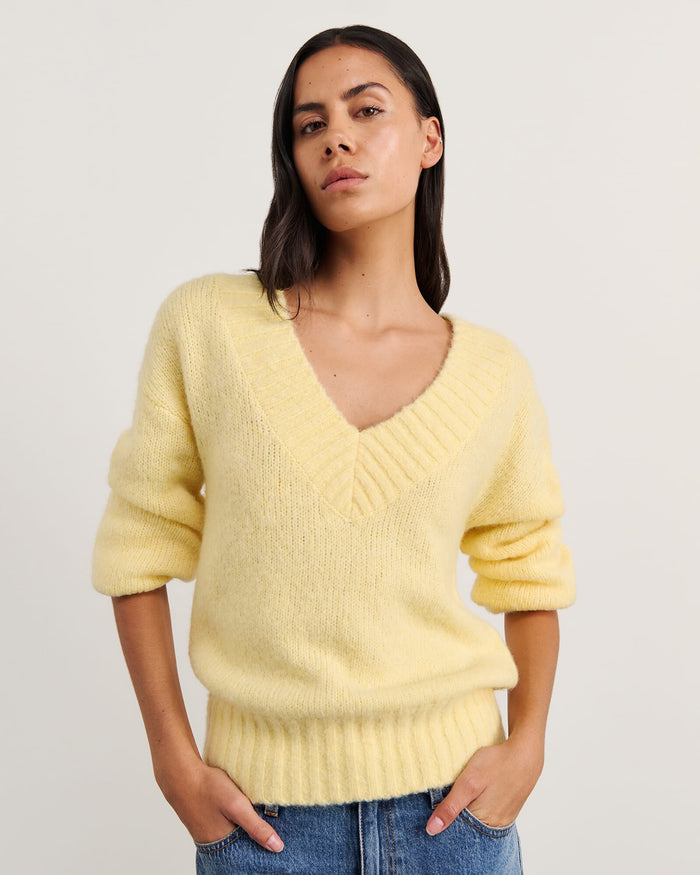 JAG lily v neck knit sunshine
