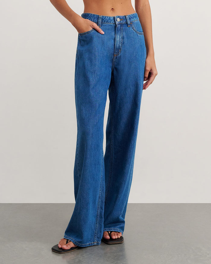 Loe Mid Rise Jean