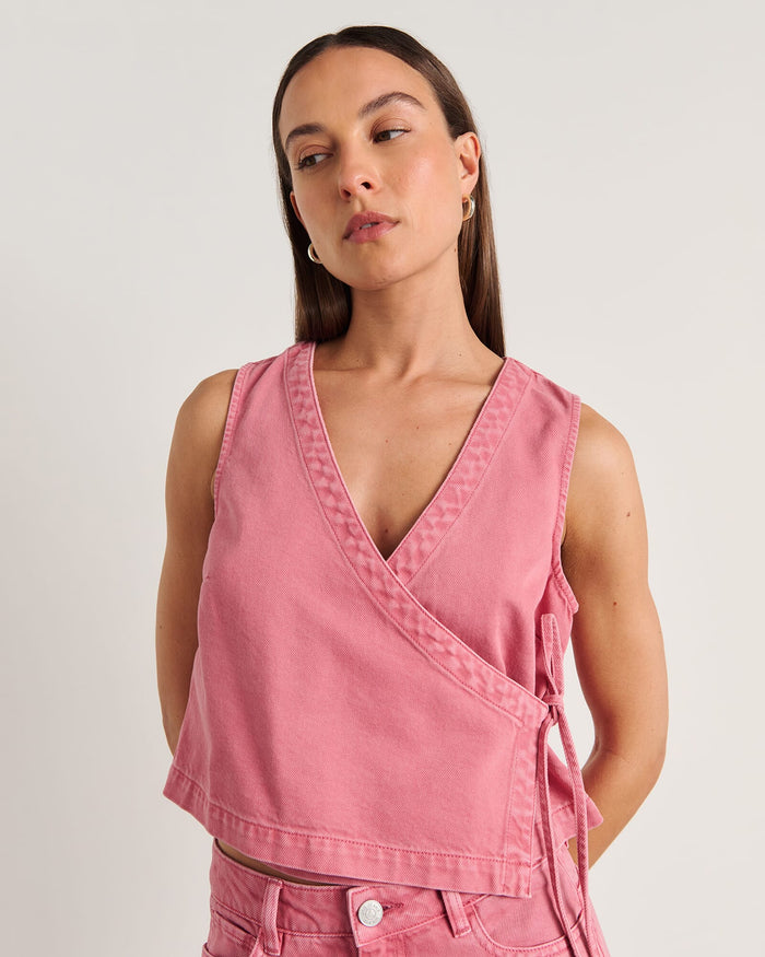 Loe Wrap Top