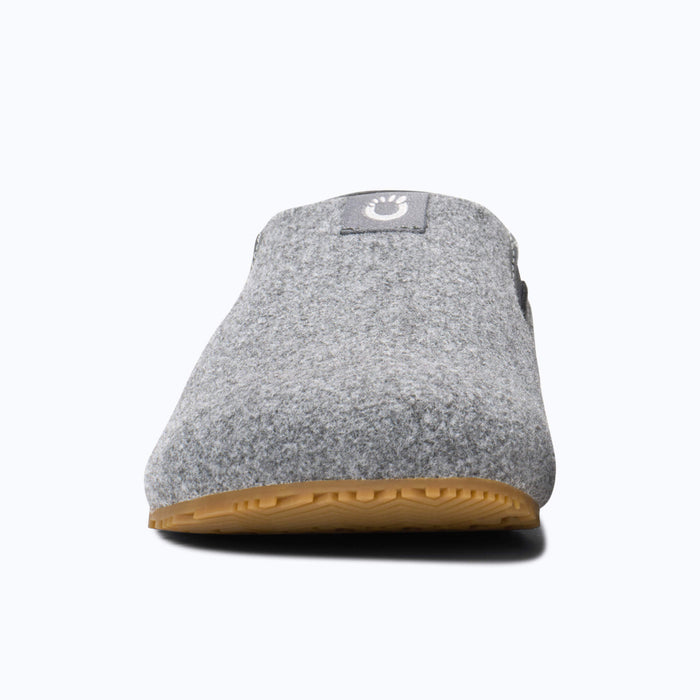 Xero Shoes Pagosa Women Slipper in Light Gray with Toe Facing Front