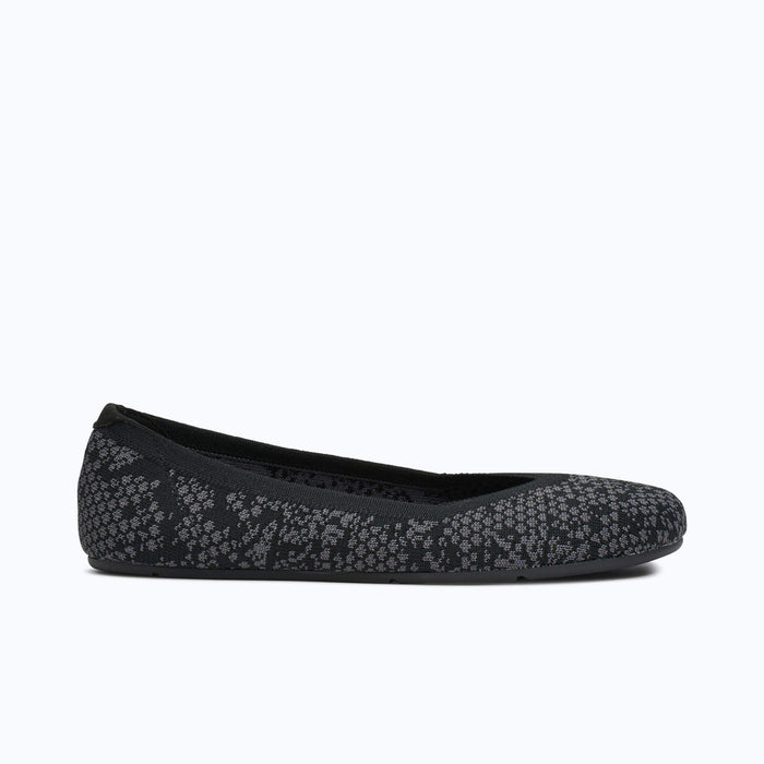 Xero Shoes Phoenix - Women Shoe in Snake Skin with Toe Facing Right