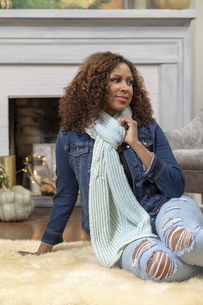 Serene Scarf Pattern Fibra Natura