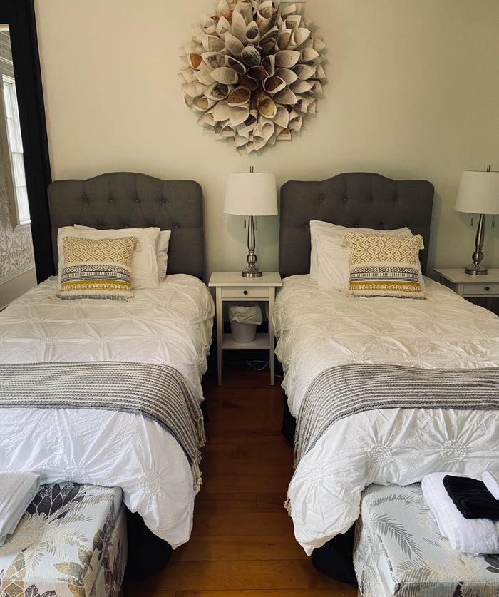 Shared Suite with Shared Bath