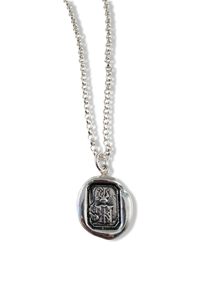 Small Victory Horn Chain Necklace