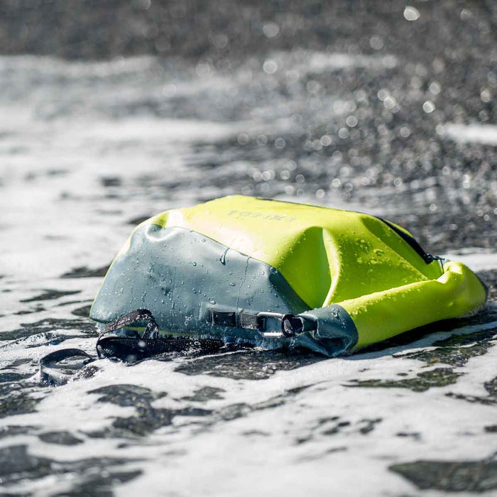 exped torrent 20 waterproof in use