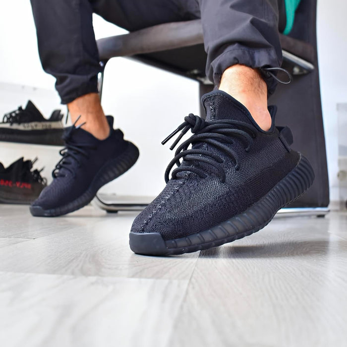 Yeezzy 350 v2 (Onyx Black) Premium 1:1 UA Batch