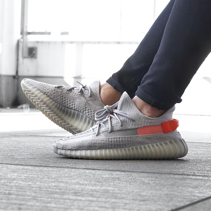 Yeezzy 350 v2 (Tail Light) Premium 1:1 UA Batch