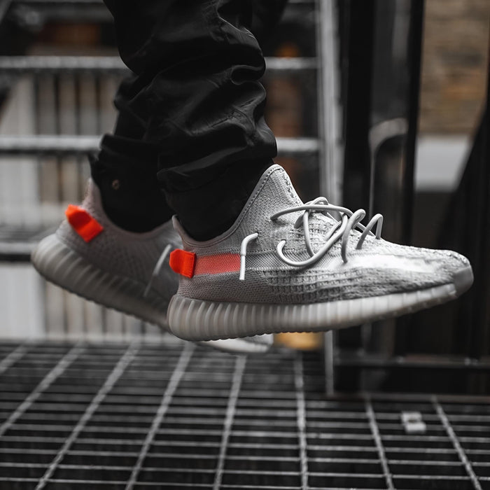 Yeezzy 350 v2 (Tail Light) Premium 1:1 UA Batch